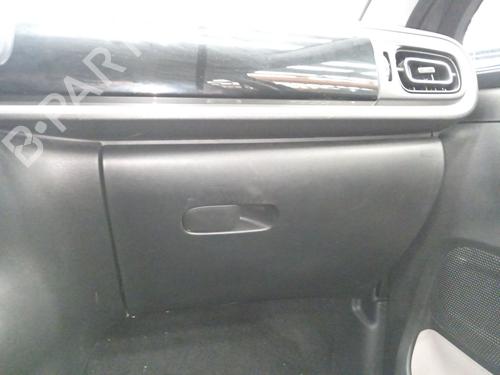 Used Glove box Glove box 38045243 38045243