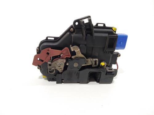 Used Front left lock AUDI A3 (8P1) 1.6 (102 hp) 22230033