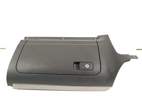 Used Glove box Glove box 16786697 16786697