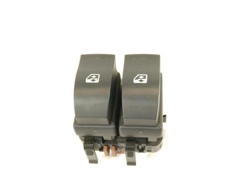 Used Left front window switch RENAULT GRAND SCÉNIC II (JM0/1_) 1.5 dCi (JM02, JM13) (101 hp) 30535845