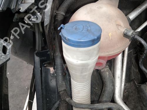 Used Windscreen washer tank PEUGEOT 308 I (4A_, 4C_) 1.6 HDi (90 hp) 29519811