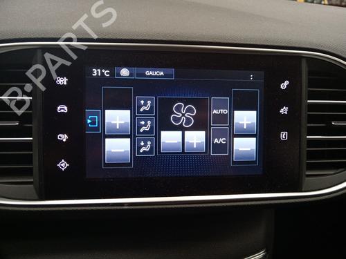 Used Display monitor Display monitor PEUGEOT 308 SW II (LC_, LJ_, LR_, LX_, L4_) 1.2 THP 130 (131 hp) 36017252 36017252