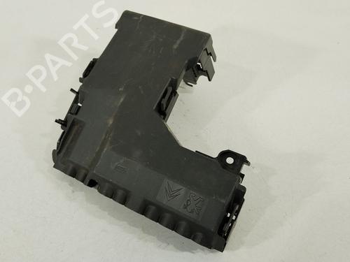 Used Fuse box Fuse box CITROËN C4 II (NC_) 1.2 THP 130 (NCHNYM, NCHNYT) (130 hp) 33293017 33293017