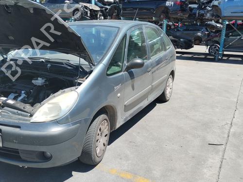 Used Parts CITROËN XSARA PICASSO (N68) 1.6 HDi 4864418