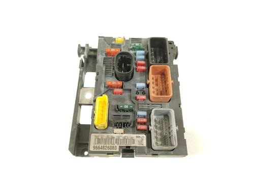 Used Fuse box CITROËN C4 I Saloon 1.6 HDi (109 hp) 30279621