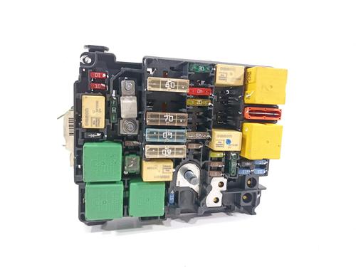 Used Fuse box Fuse box 16813049 16813049