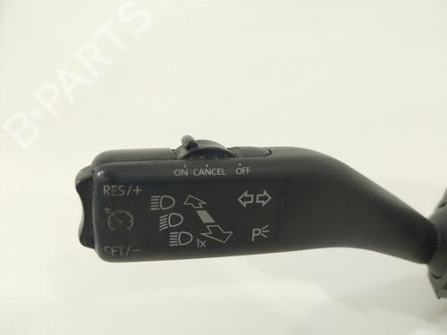 Steering column stalk SEAT LEON (1P1) 1.6 TDI | BP26597462I23 