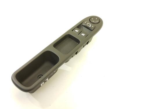 Used Left front window switch Left front window switch PEUGEOT 307 (3A/C) [2000-2012] 9808358 9808358