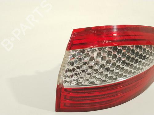 Right taillight FORD MONDEO IV (BA7) 1.8 TDCi | BP28321295C35 
