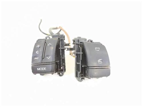 Used Steering wheel controls Steering wheel controls 8055546 8055546