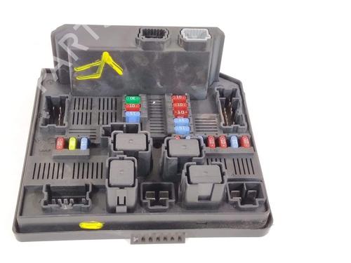 Used Fuse box Fuse box 24664667 24664667