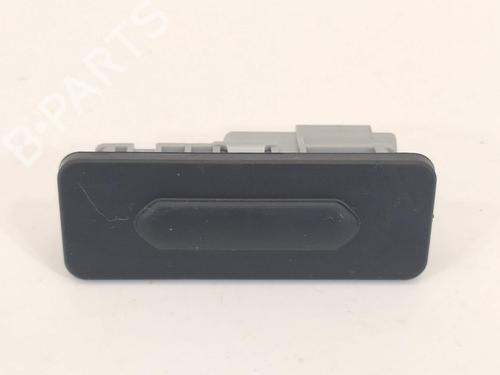 Used Tailgate handle Tailgate handle 8385610 8385610