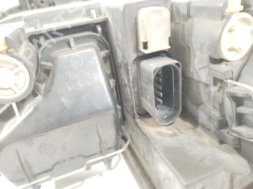 Lyskaster høyre AUDI A4 B6 (8E2) 2.5 TDI | BP30000674C29 