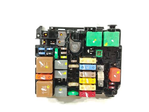 Used Fuse box Fuse box 31706442 31706442