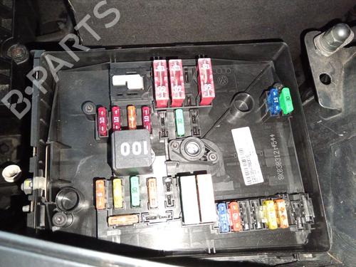 Used Fuse box SKODA OCTAVIA II (1Z3) 1.6 TDI (105 hp) 30485633