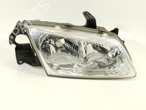 Used Right headlight NISSAN ALMERA II (N16) 2.2 Di (110 hp) 25626870