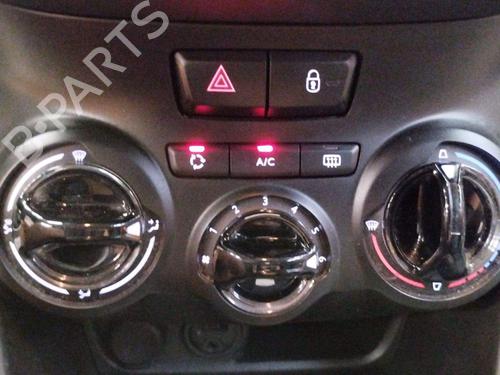 Used Climate control Climate control 38236451 38236451