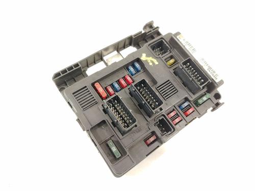 Used Fuse box PEUGEOT 206 Hatchback (2A/C) 1.4 HDi eco 70 (68 hp) 33012810