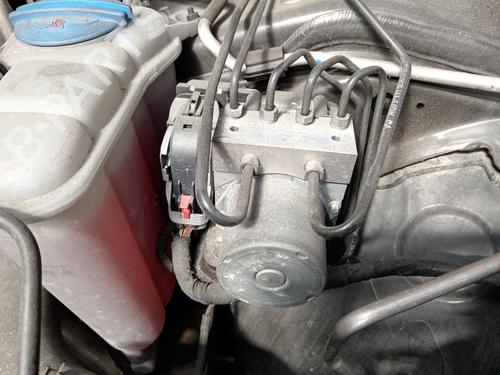 Used ABS pump AUDI A4 B8 Avant (8K5) 2.0 TDI (150 hp) 17547582