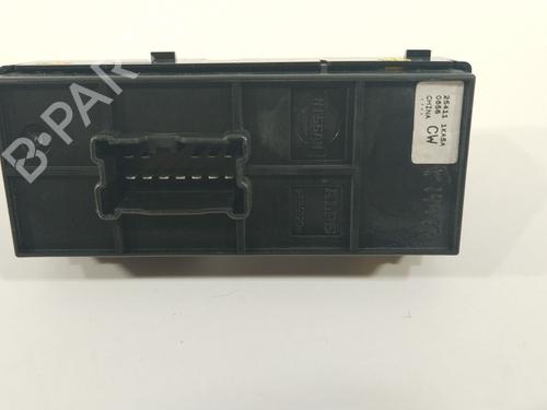 Right front window switch NISSAN JUKE (F15) 1.5 dCi | BP27241961I26 