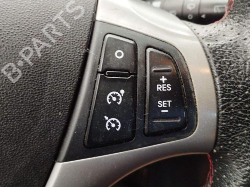 Steering wheel controls HYUNDAI i30 (FD) 1.6 CRDi | BP36017227E15 - Image 2