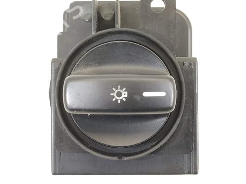 Used Headlight switch Headlight switch 5868288 5868288