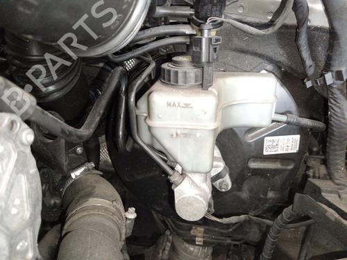 brake-master-cylinder-vw-passat-b6-3c2-2005-2006-2007-2008-2009-2010-2011-36800791 main image