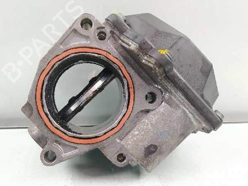 Used Throttle body Throttle body 7024775 7024775