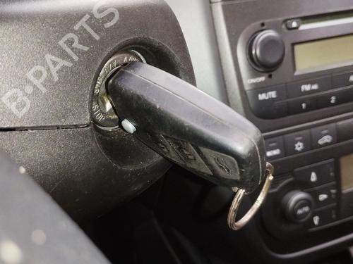 Used Ignition barrel FIAT GRANDE PUNTO (199_) 1.4 (199AXB11, 199AXB1A, 199BXB1A, 199AXL1A) (77 hp) 30129591