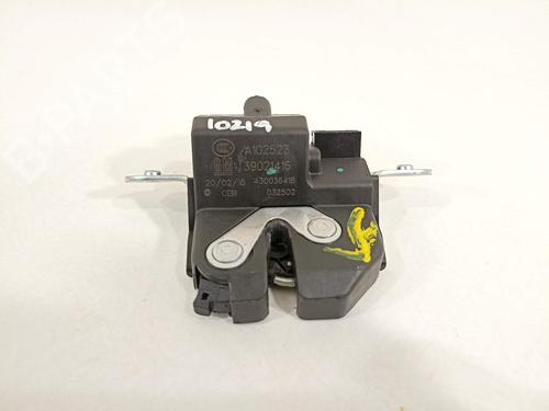 Used Tailgate lock Tailgate lock 13504171 13504171
