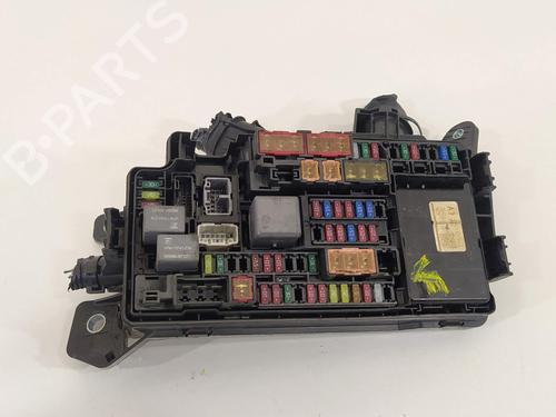 Used Fuse box Fuse box 12255289 12255289
