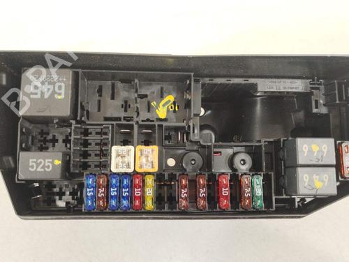 Used Fuse box Fuse box 38015976 38015976