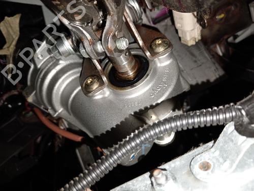 Used Steering column TOYOTA YARIS (_P9_) 1.3 VVT-i (SCP90_, SCP90R) (87 hp) 17787072