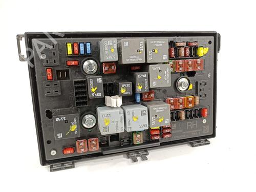 Used Fuse box Fuse box 17491489 17491489
