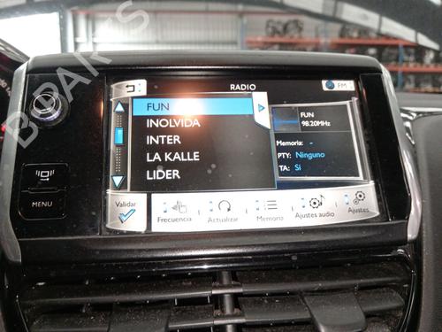 Used Display monitor PEUGEOT 208 I (CA_, CC_) 1.4 HDi (68 hp) 30121470