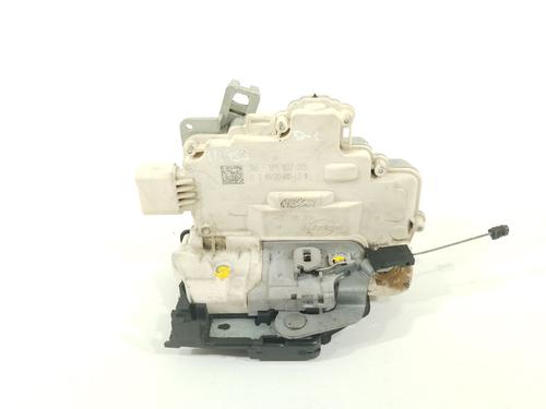 Vergrendeling links voor SEAT LEON (1P1) 2.0 TDI 16V (140 hp) 29638033