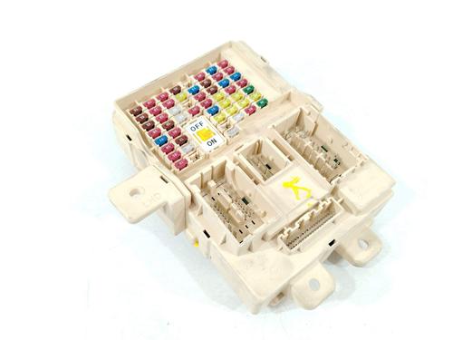Used Fuse box Fuse box 36676073 36676073