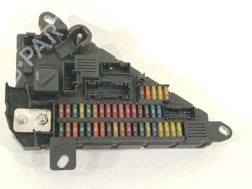 Used Fuse box Fuse box 36076819 36076819