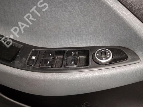 Used Left front window switch Left front window switch 36642813 36642813