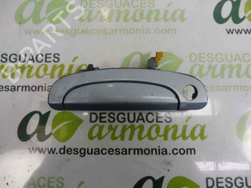 Used Front left exterior door handle HYUNDAI GETZ (TB) 1.5 CRDi (82 hp) 2977496