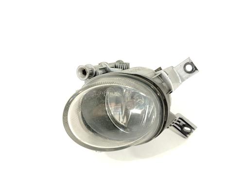 Used Right front fog light Right front fog light 31850658 31850658