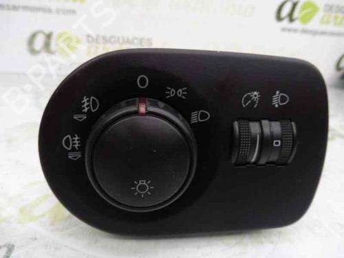 Used Headlight switch SEAT LEON (1P1) [2005-2013]  1847416