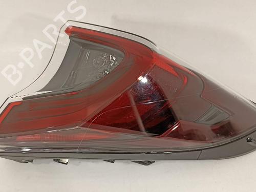 right-taillight-toyota-c-hr-_x1_-81550f4030-2016-12254968 main image