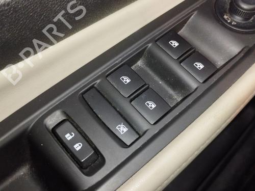 Used Left front window switch Left front window switch 37270029 37270029