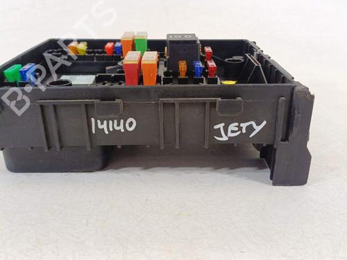 Fuse box SKODA YETI (5L) 1.2 TSI | BP26558467E1 - Image 4
