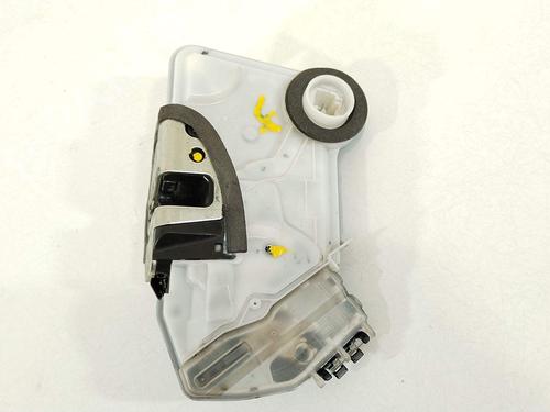 front-left-lock-toyota-aygo-_b4_-2014-38073899 main image