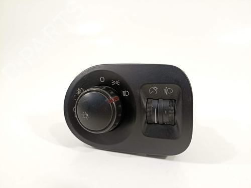 Used Headlight switch Headlight switch 16272299 16272299
