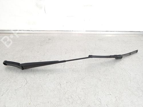 Used Front windshield wiper arm Front windshield wiper arm 38711066 38711066
