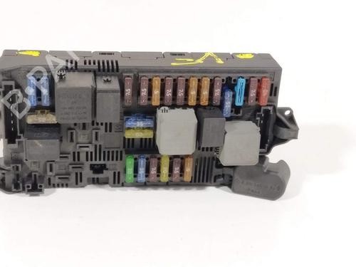 Used Fuse box Fuse box 29132487 29132487