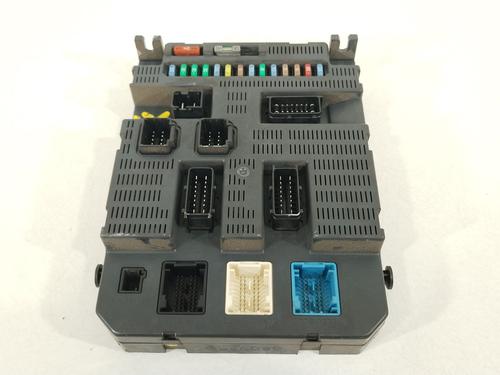 fuse-box-citroen-c4-i-lc_-2004-2005-2006-2007-2008-2009-2010-2011-2012-2013-2014-37712427 main image
